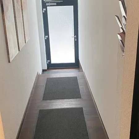 Nowa Apartment *
