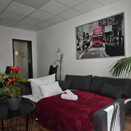 Nowa Apartment *